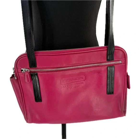 Coach Leatherware Berry & Black Leather Messenger Travel Bag Style 5068 Vintage - Picture 16 of 17